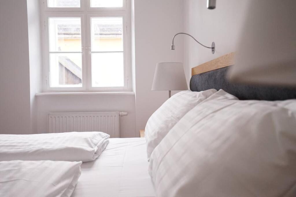 Authentic Austrian Flat In The South Of Vienna Apartment Modling Exterior foto
